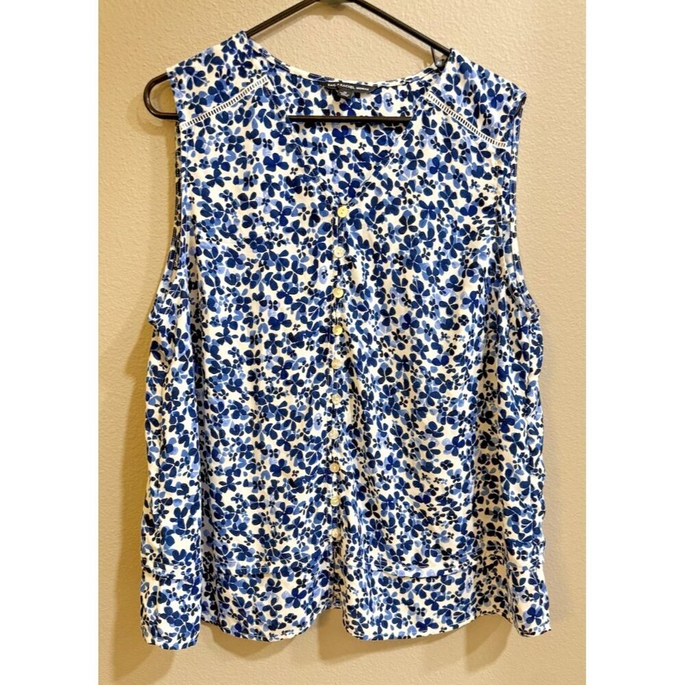 Zac & Rachel Woman Floral Sleeveless V-Neck Blouse Top Size 1X Blue White Button